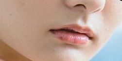 透明感たっぷりメイクにぴったり◎ふんわり女性らしさUPアレンジ♡8 メイクポイント