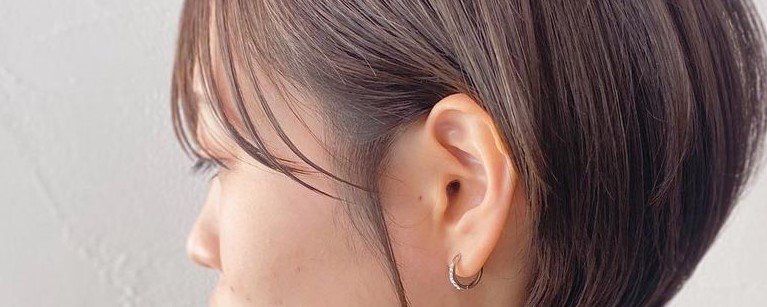 華やかな「ボタニカルカラー」のアイメイクに合うヘアアレンジ4メイクポイント