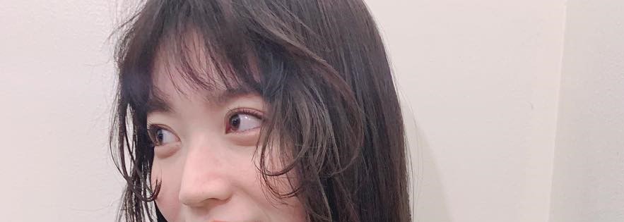 華やかな「ボタニカルカラー」のアイメイクに合うヘアアレンジ11メイクポイント