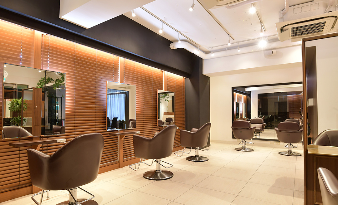 Plus Lounge(プルースラウンジ)の店舗画像