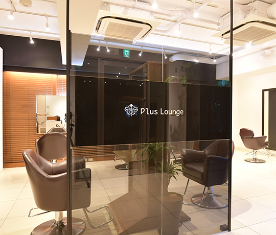 Plus Lounge（プルースラウンジ）