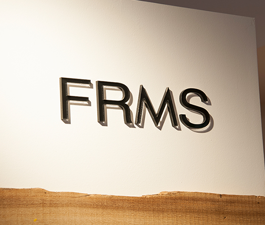 FRMS（フロム）