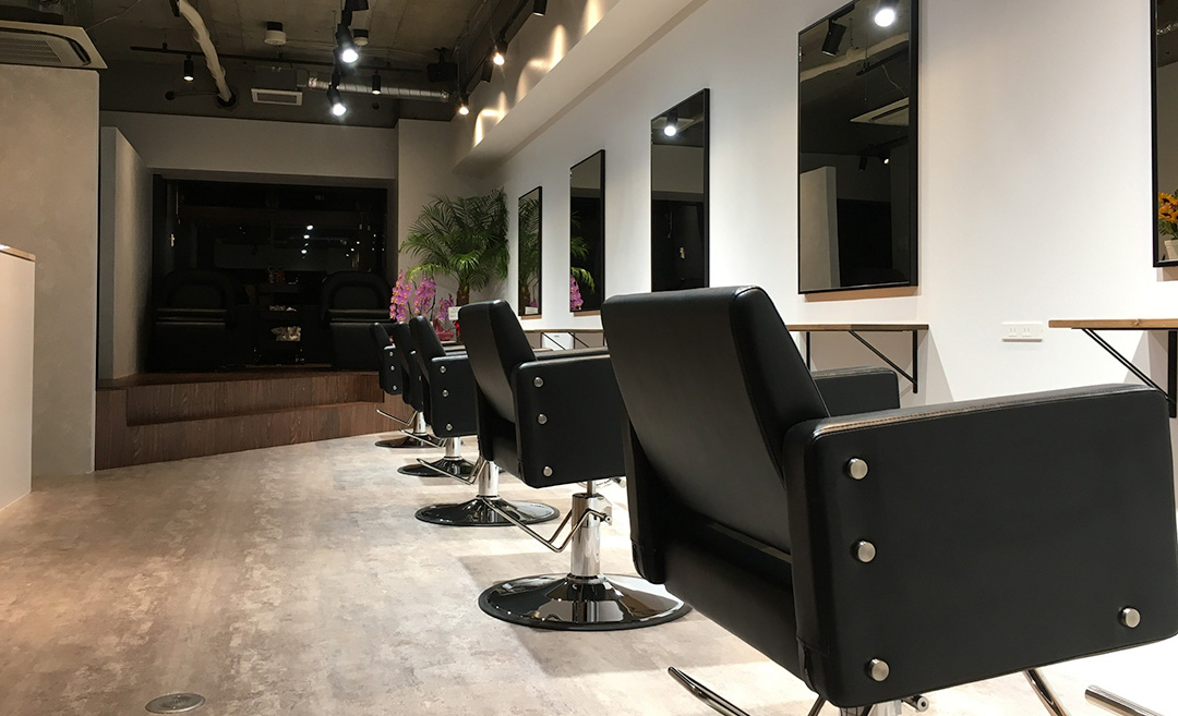 confidence -MEN’S HAIR-（コンフィデンスメンズヘアー）の店舗画像3