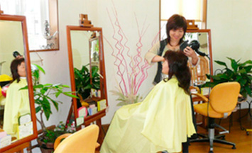 Age HAIR(アージュヘアー)の店舗画像
