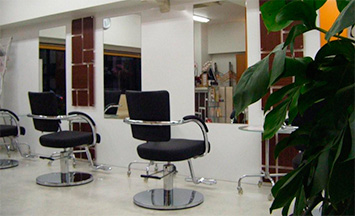 hair salon Douxs(ドゥークス)の店舗画像
