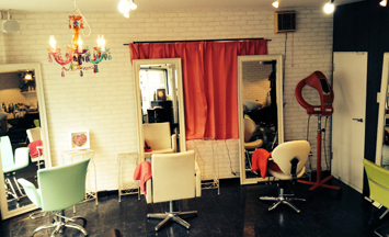 HAIR STUDIO GO GO HAIR（ゴーゴーヘアー）の店舗画像