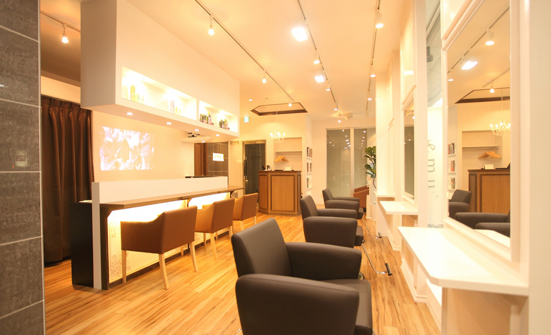 HAIR LOUNGE emu(ヘアーラウンジエミュー)の店舗画像
