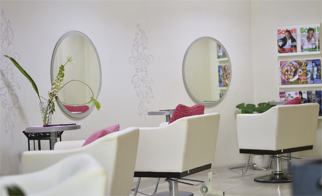BLESS GLASS Hair Lounje(ブレスグラスヘアラウンジ)の店舗画像